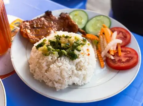 Hình ảnh Cơm sườn nướng