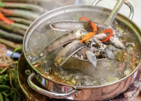 Hình ảnh Lẩu cá kèo lá giang, đậu bắp, bạc hà