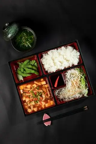 Hình ảnh Mapo tofu teishoku - set cơm đậu hũ Tứ Xuyên - chay - set37