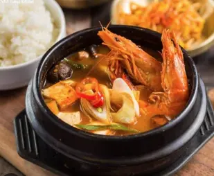 Hình ảnh Lẩu đậu tương hải sản - 2 cơm