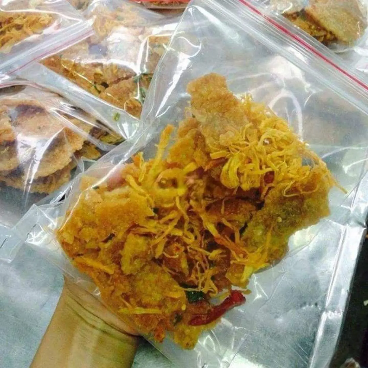 Hình ảnh Cơm cháy khô gà