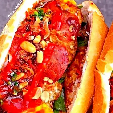 Hình ảnh Bánh Mì Pate Lạp Sườn
