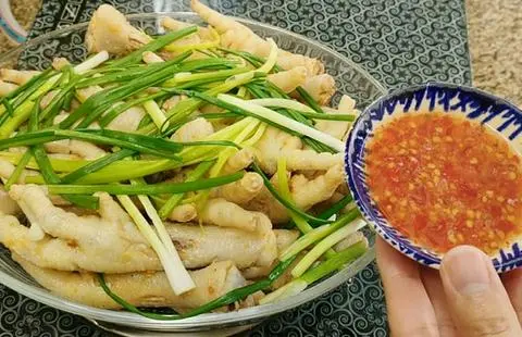 Hình ảnh Chân gà luộc