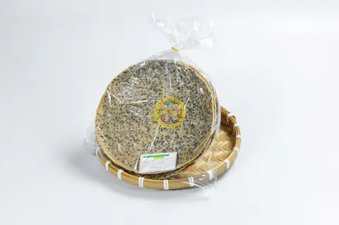Hình ảnh Bánh tráng mè đen - 4 cái