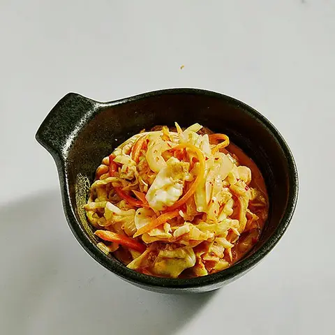 Hình ảnh Kimchi Coleslaw - Bắp cải trộn xốt kimchi