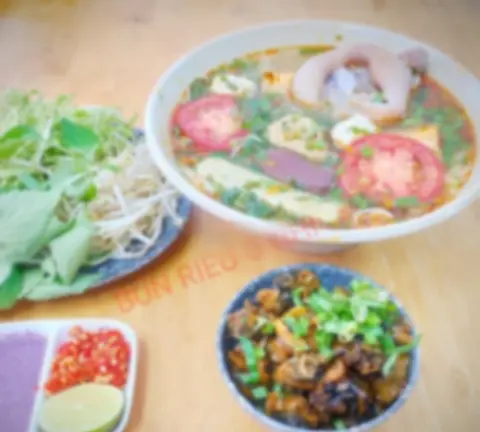 Hình ảnh Bún riêu đặc biệt
