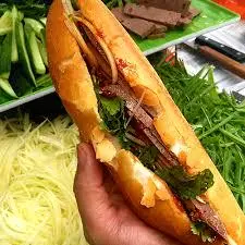 Hình ảnh Bánh mì chả bò