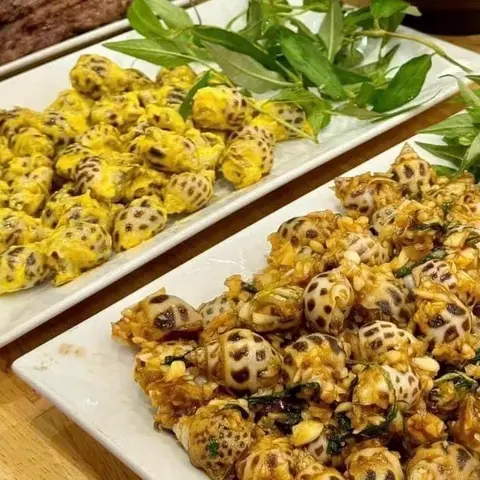 Hình ảnh Ốc hương sốt trứng muối
