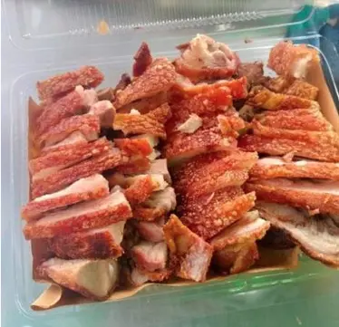 Hình ảnh Giò heo muối chiên giòn nửa giò