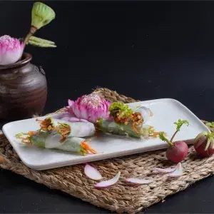 Hình ảnh Gỏi Cuốn Liên Hoa