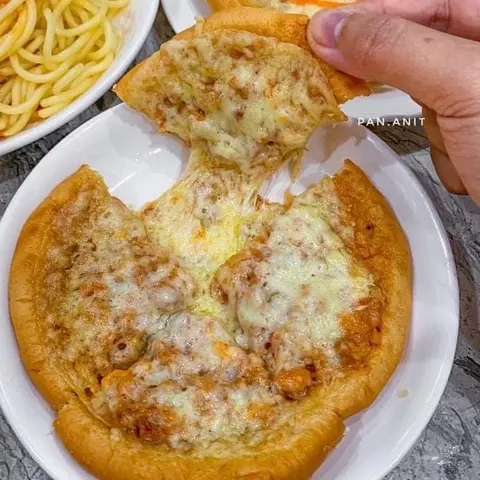 Hình ảnh Pizza gà nấm phomai