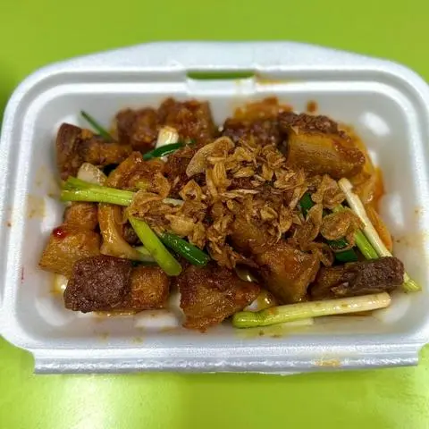 Hình ảnh Ba rọi chiên giòn xào sa tế
