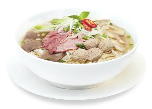 Hình ảnh Phở tái bắp viên gầu