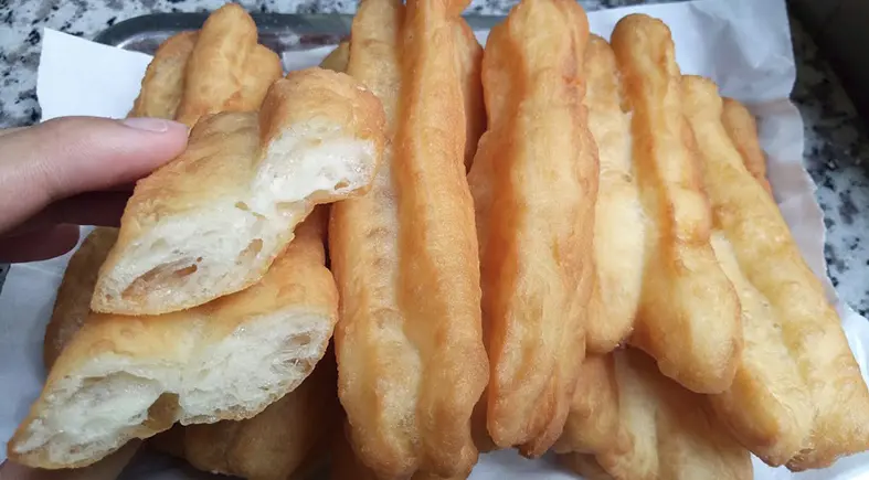 Hình ảnh Bánh giò cháo quẩy