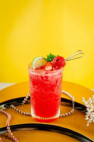 Hình ảnh Machiya watermelon strawberry juice