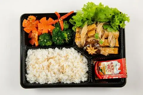 Hình ảnh Cơm nấm xào đậu hũ chay - canh chay