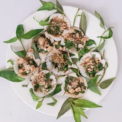 Hình ảnh Sò điệp nướng mỡ hành