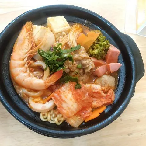 Hình ảnh Mì cay hải sản