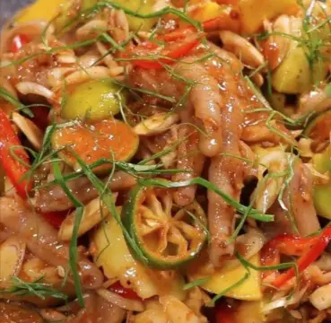 Hình ảnh Chân gà rút xương sốt Thái