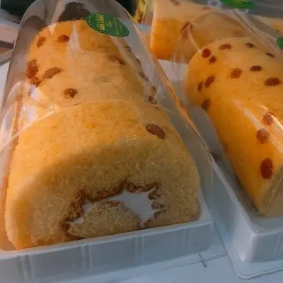 Hình ảnh Bánh bông lan cuộn kem lớn