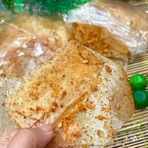 Hình ảnh Bánh tráng muối tỏi siêu to