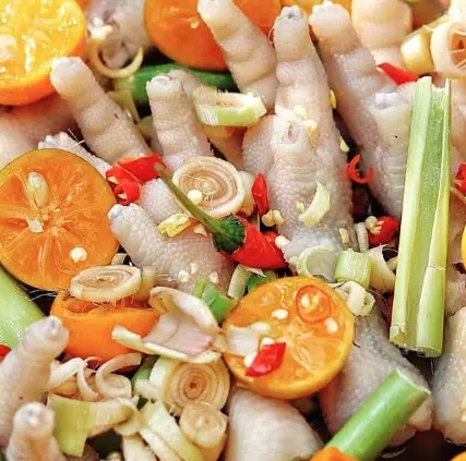 Hình ảnh Chân gà muối sả ớt - 1kg