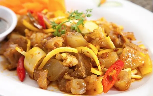 Hình ảnh Gân bò xào sa tế