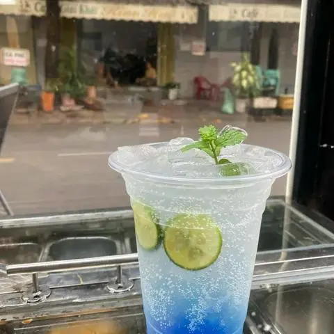 Hình ảnh Soda biển xanh sâu thẳm mát lạnh