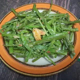 Hình ảnh Rau muống xào chao