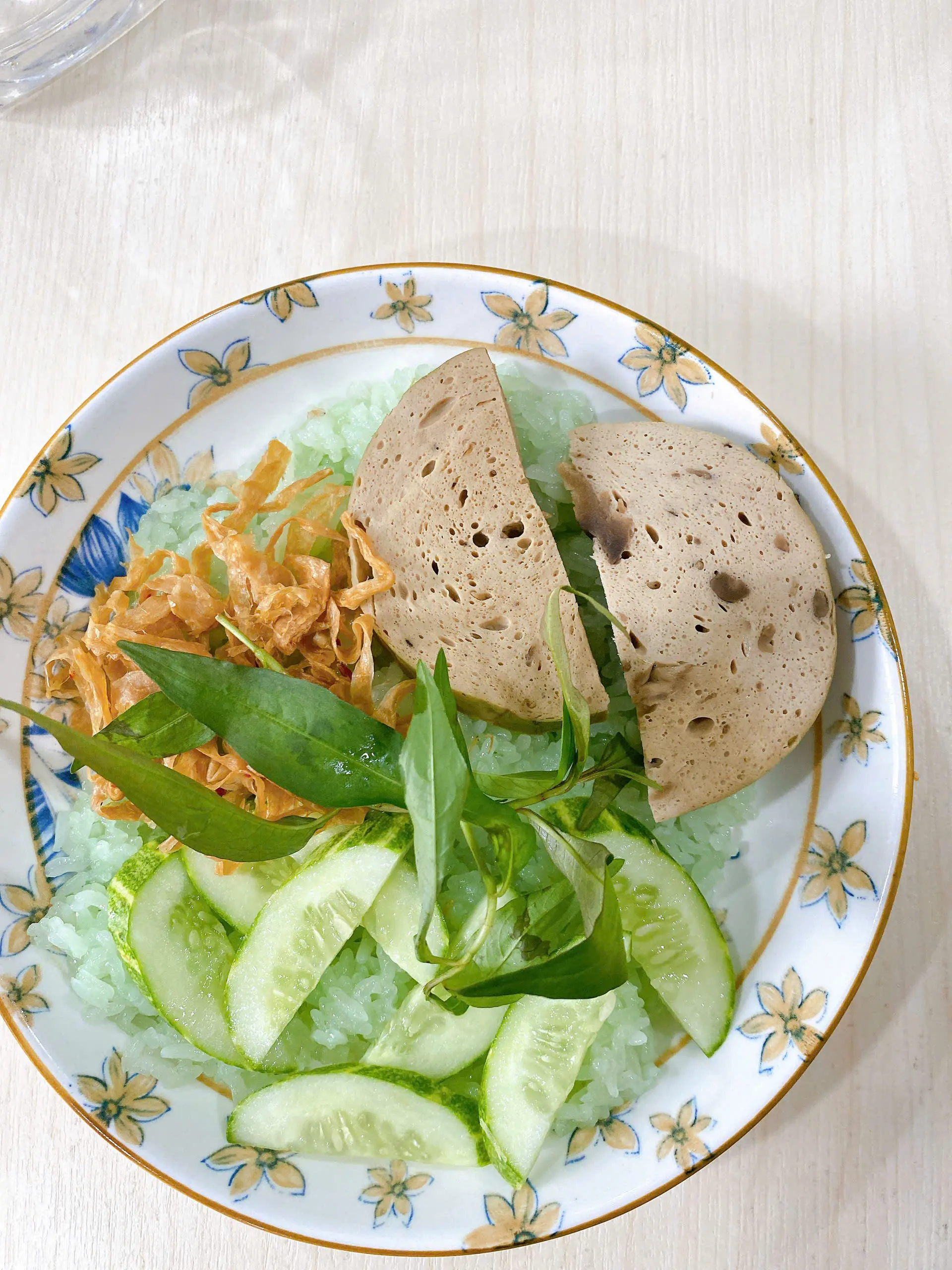 Hình ảnh Xôi lá dứa - chả chay