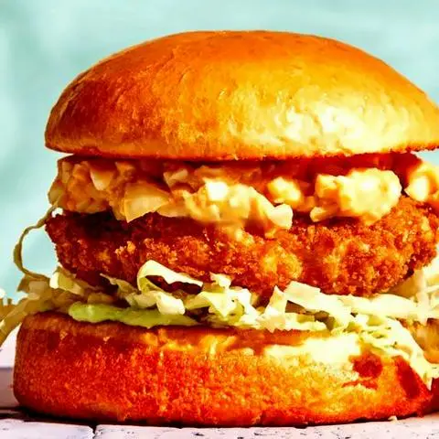 Hình ảnh BURGER GÀ GIÒN TÔM PHÔ MAI
