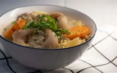 Hình ảnh Nui giò heo