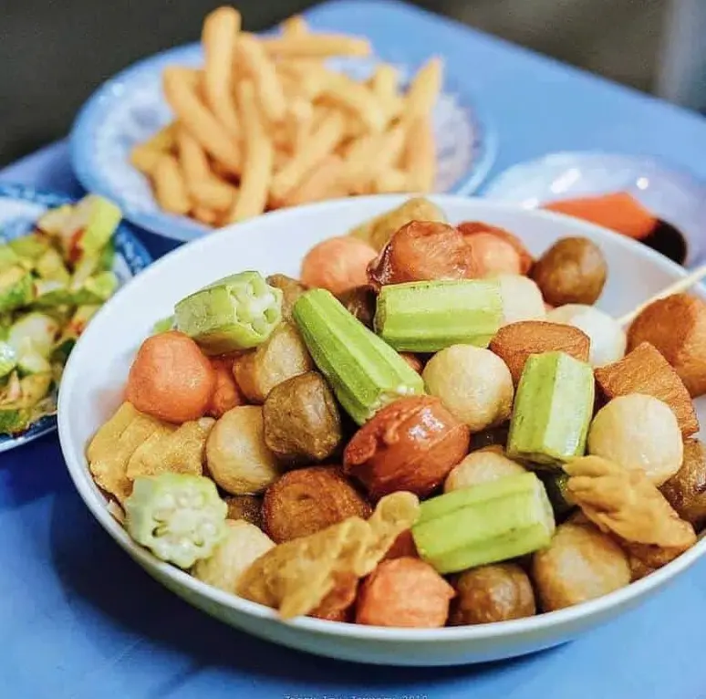 Hình ảnh Combo cá viên chiên vừa + Tặng 1 CoCa 
