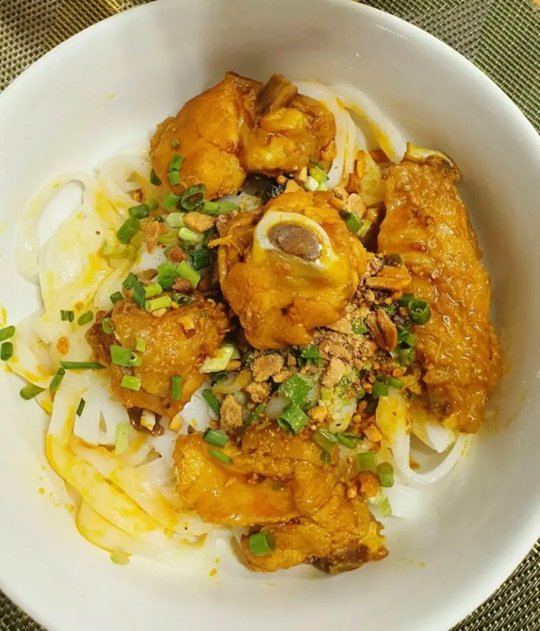 Hình ảnh Mì quảng gà