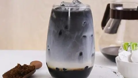 Hình ảnh Trà sữa than tre