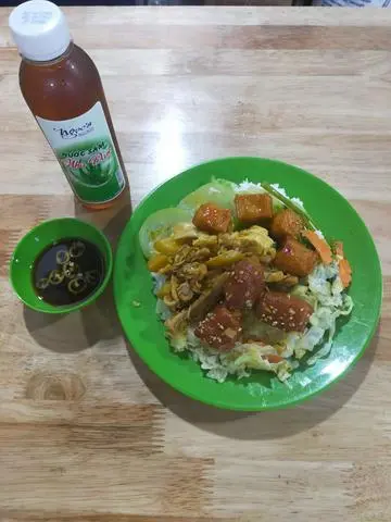 Hình ảnh Cơm thập cẩm - suờn dừa
