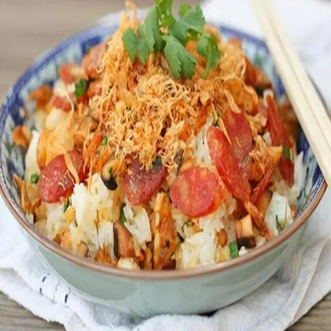 Hình ảnh Xôi mặn chả + thịt nguội 