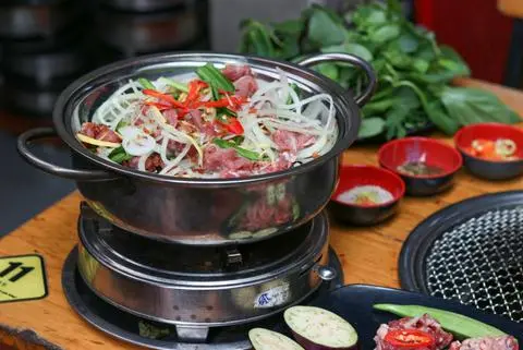 Hình ảnh Bắp bò hấp hành gừng