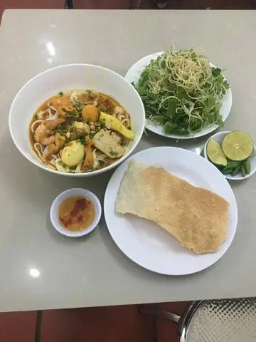 Hình ảnh Mì Quảng thập cẩm nhỏ