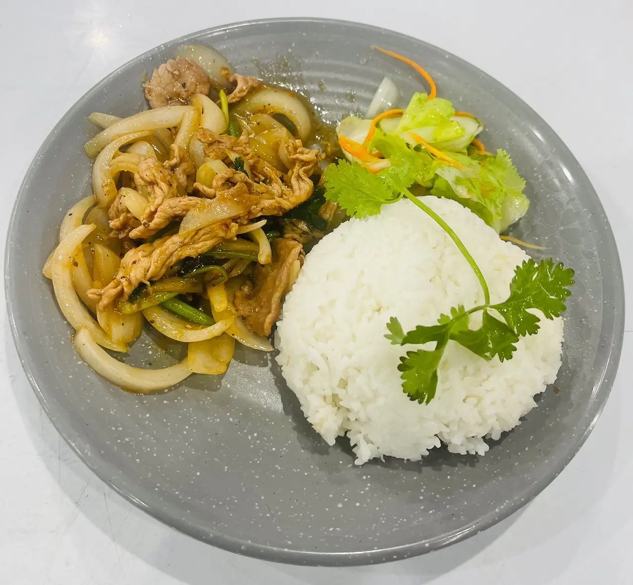 Hình ảnh Cơm bò xào hành