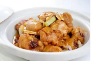 Hình ảnh Gà kho sả 