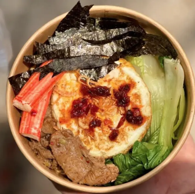 Hình ảnh Mì trộn full topping