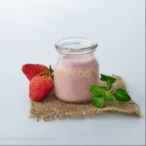 Hình ảnh Yaourt dâu tây
