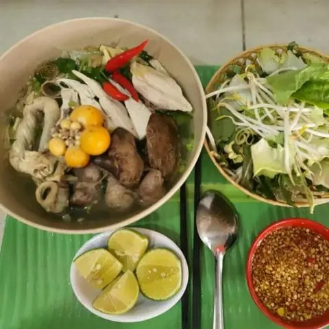 Hình ảnh Miến gà và lòng gà trứng