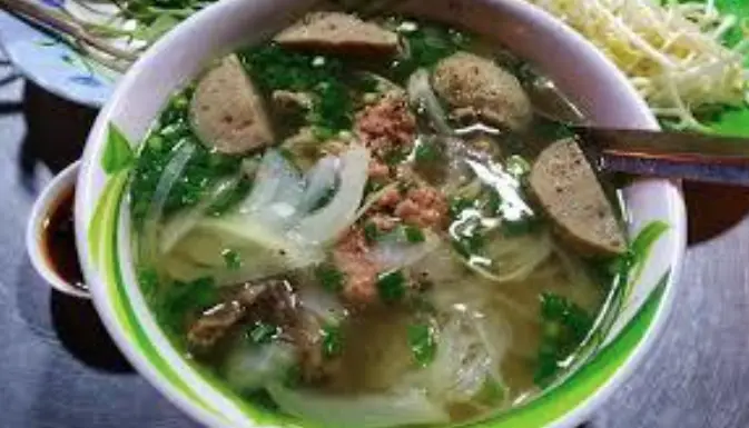 Hình ảnh Bún bò gân bò viên nạm