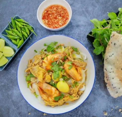 Hình ảnh MÌ QUẢNG THẬP CẨM