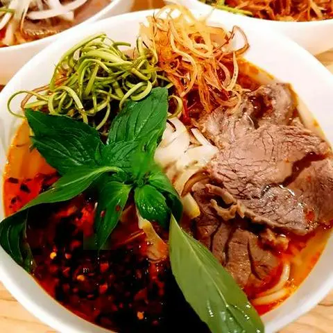 Hình ảnh Bún Tái hột gà