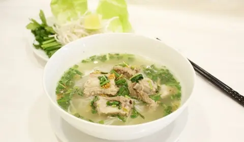 Hình ảnh Hủ tiếu mềm sườn