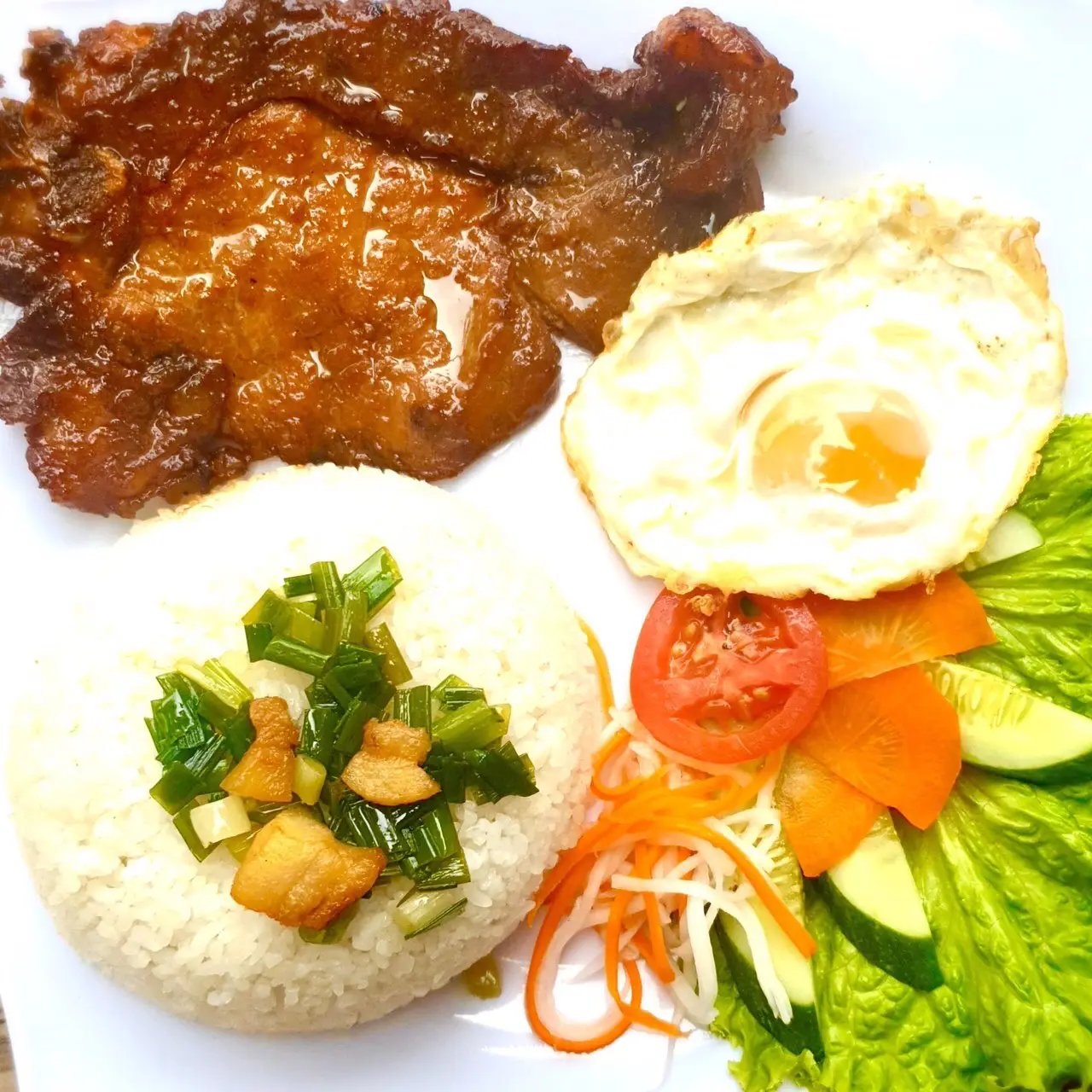 Hình ảnh Cơm tấm sườn ốp la
