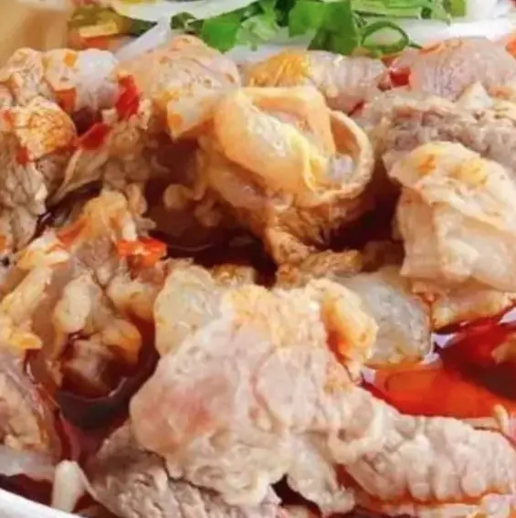 Hình ảnh Bún bò tái nạm gân